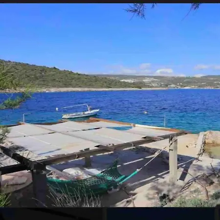 Seafront House Antonia *