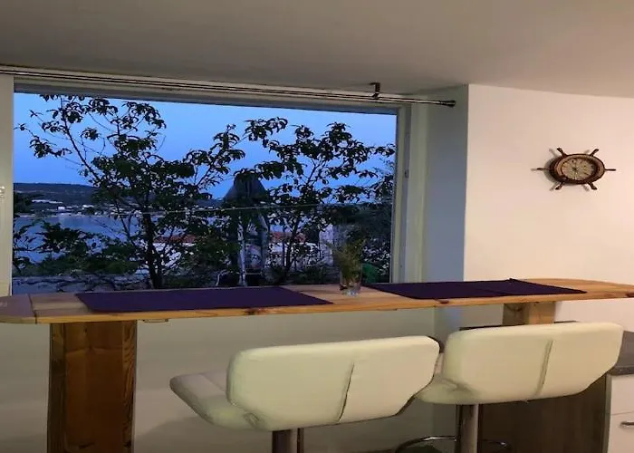 Dom wakacyjny Seafront House Antonia