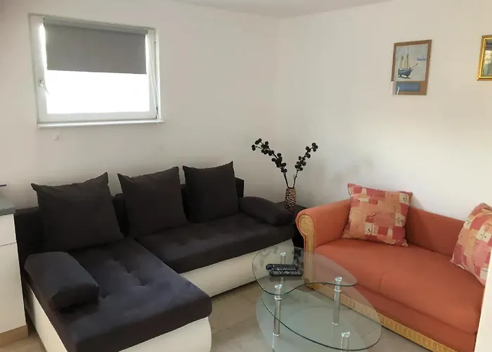 Seafront House Antonia *