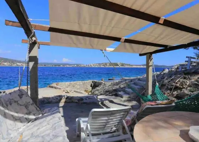 Seafront House Antonia